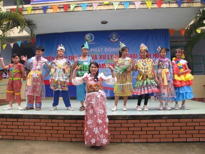 Lễ phát động chiến dịch thu gom và xử lý rác thải sinh hoạt hưởng ứng chiến dịch làm cho thế giới sạch hơn